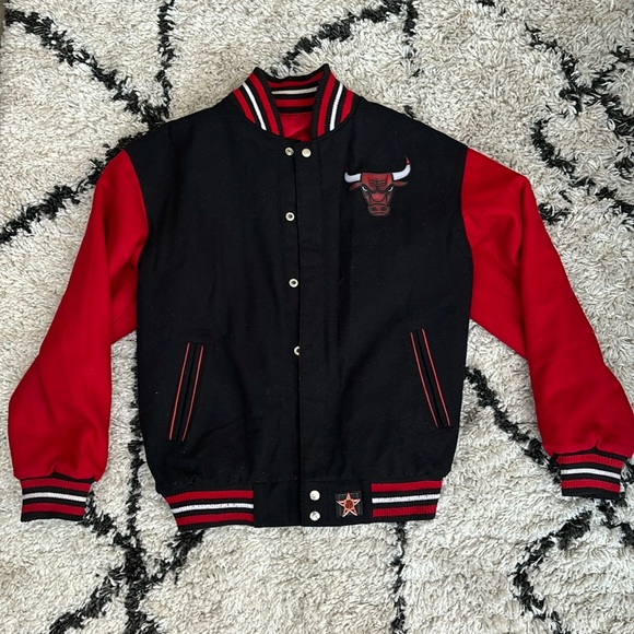 Chicago Bulls Reversible Jacket - Picture 1 of 3